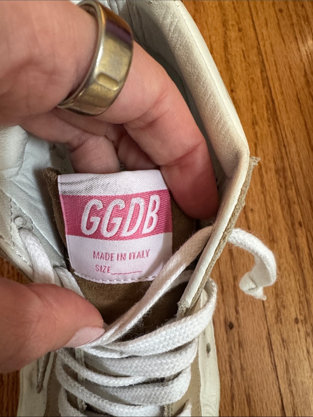 Golden Goose Sneakers - Picture 2 of 8
